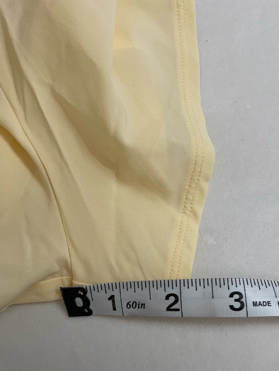 ALO Yoga NWT V-Cute Running Shorts Candlelight Yellow V-Waist Active Skort M - Picture 9 of 10